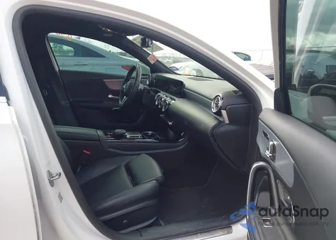 2022 Mercedes-Benz A 220 from USA, damaged, VIN W1K3G4EB2NJ337772